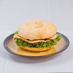 Bajgiel Indyk z pieczarkami