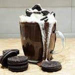  Czekolada z bananem i ciasteczkami oreo.